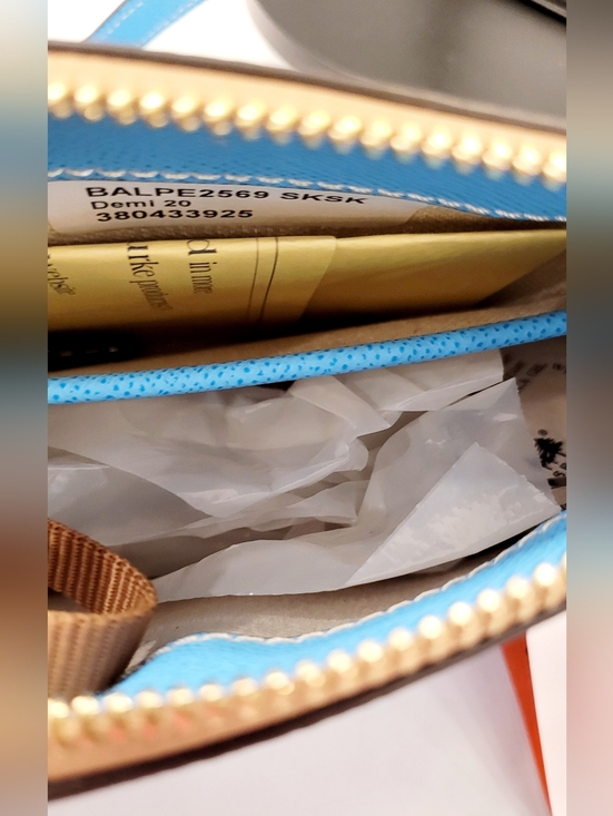 Dooney & Bourke Alpine Demi 20 With Dustbag - Picture 3 of 4